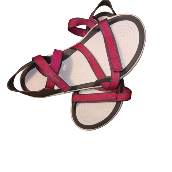 Crocs - Picture 3 of 7